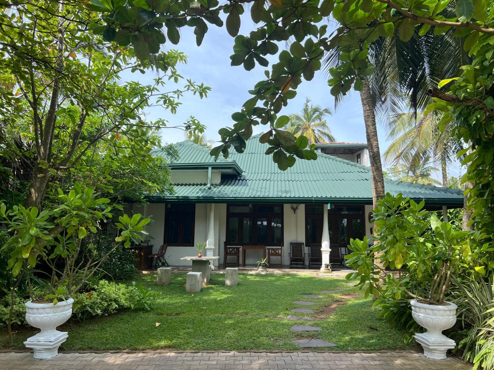 Lohas Beach Resort Villa Калутара Экстерьер фото